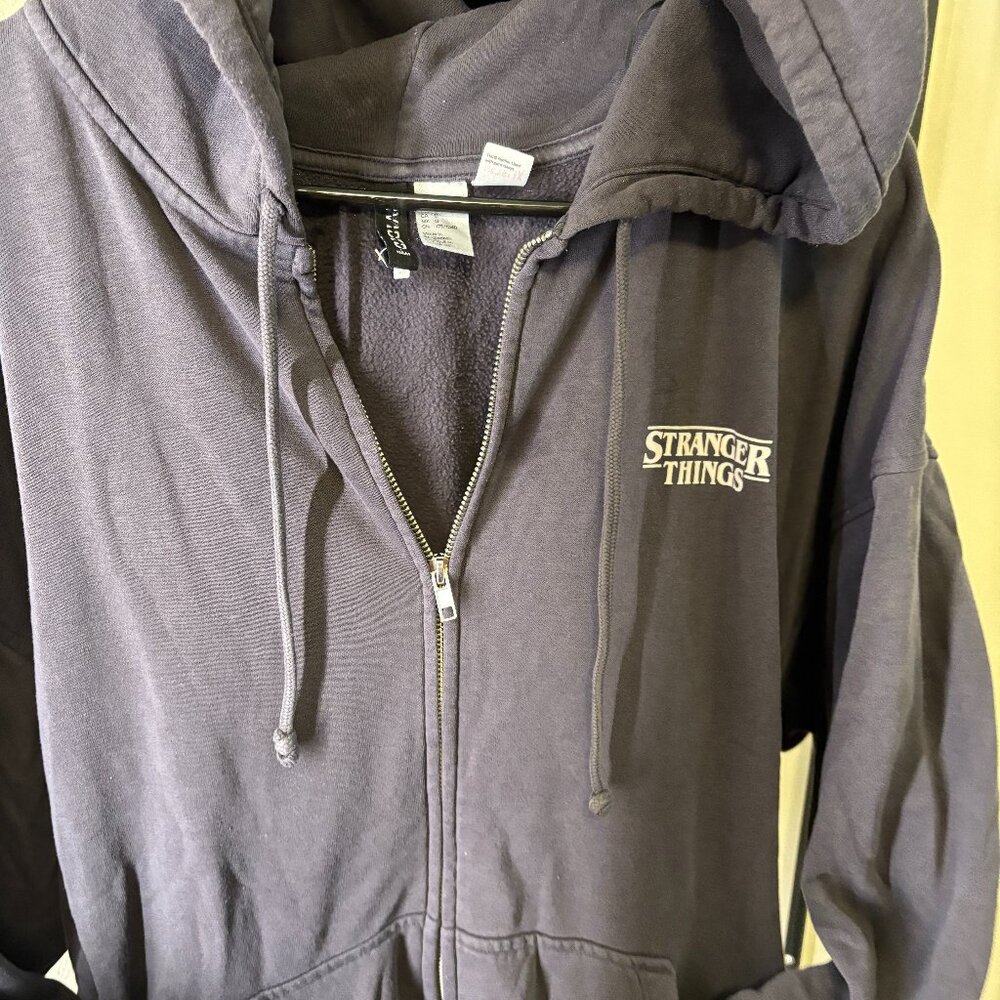 H&M divided black label Netflix Collab Stranger Things zip front hoodie